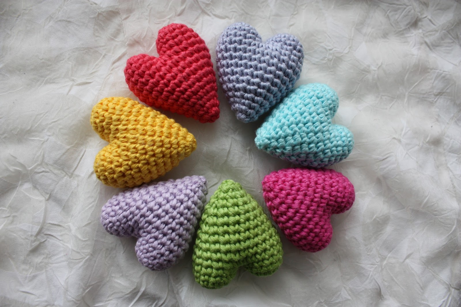 Happyamigurumi: Preparations for Valentine´s Day: Crochet Heart, Free