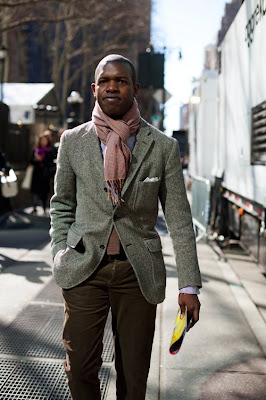 how to wear a scarf professionally