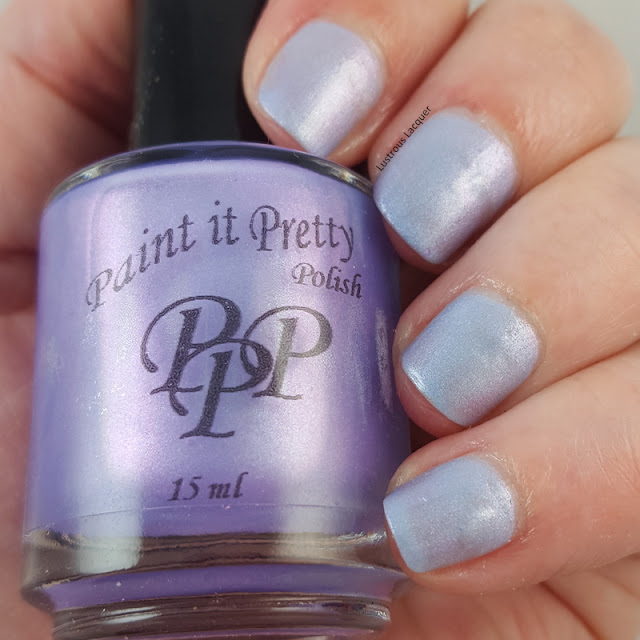 Pale-blue-to-purple-shifting-thermal-nail-polish