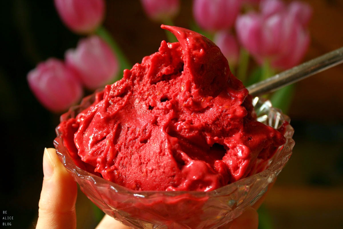 Raspberry Sherbet (raw, vegan)
