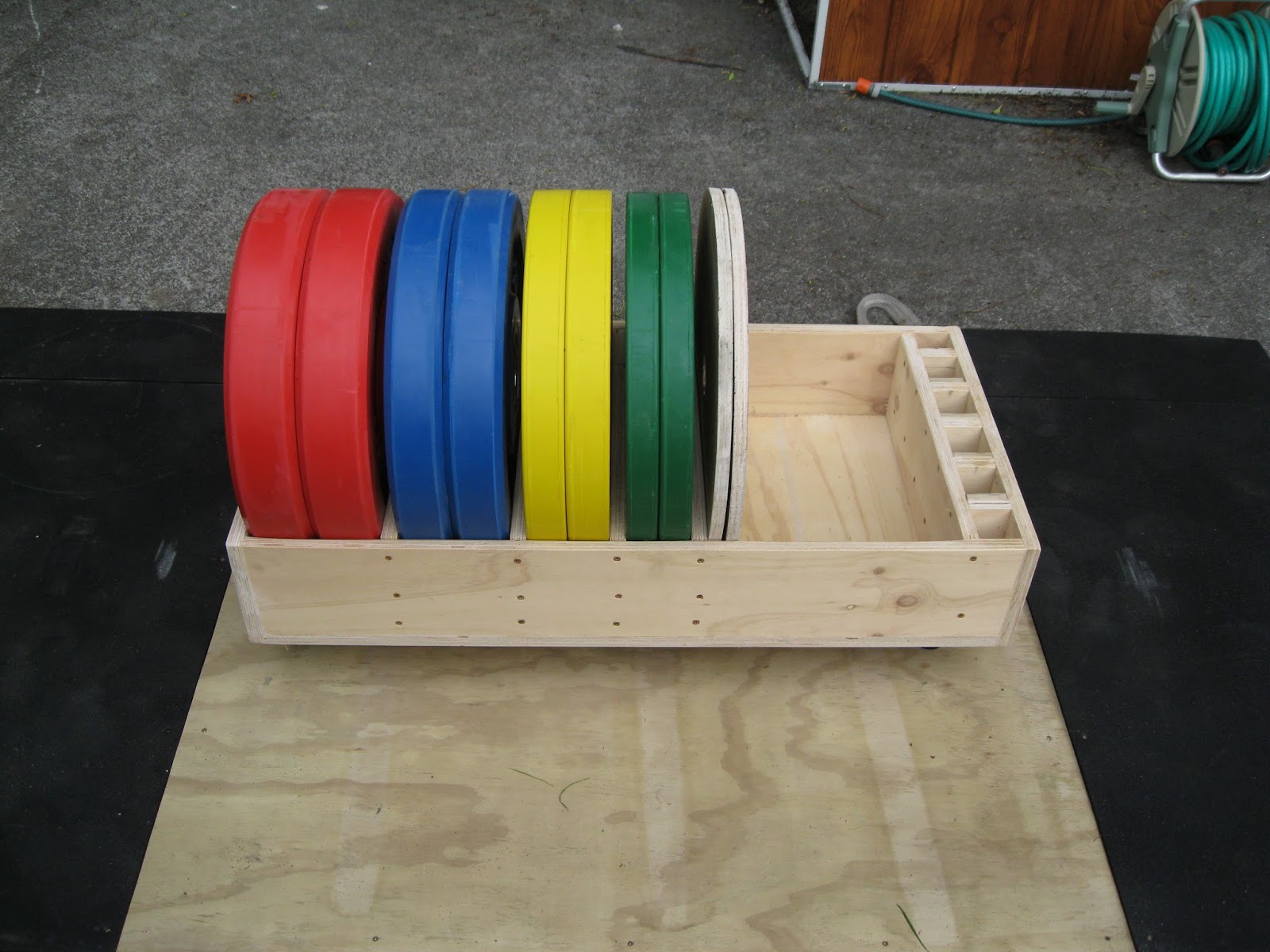 Enthusiastic Amateur Rolling bumper plate storage