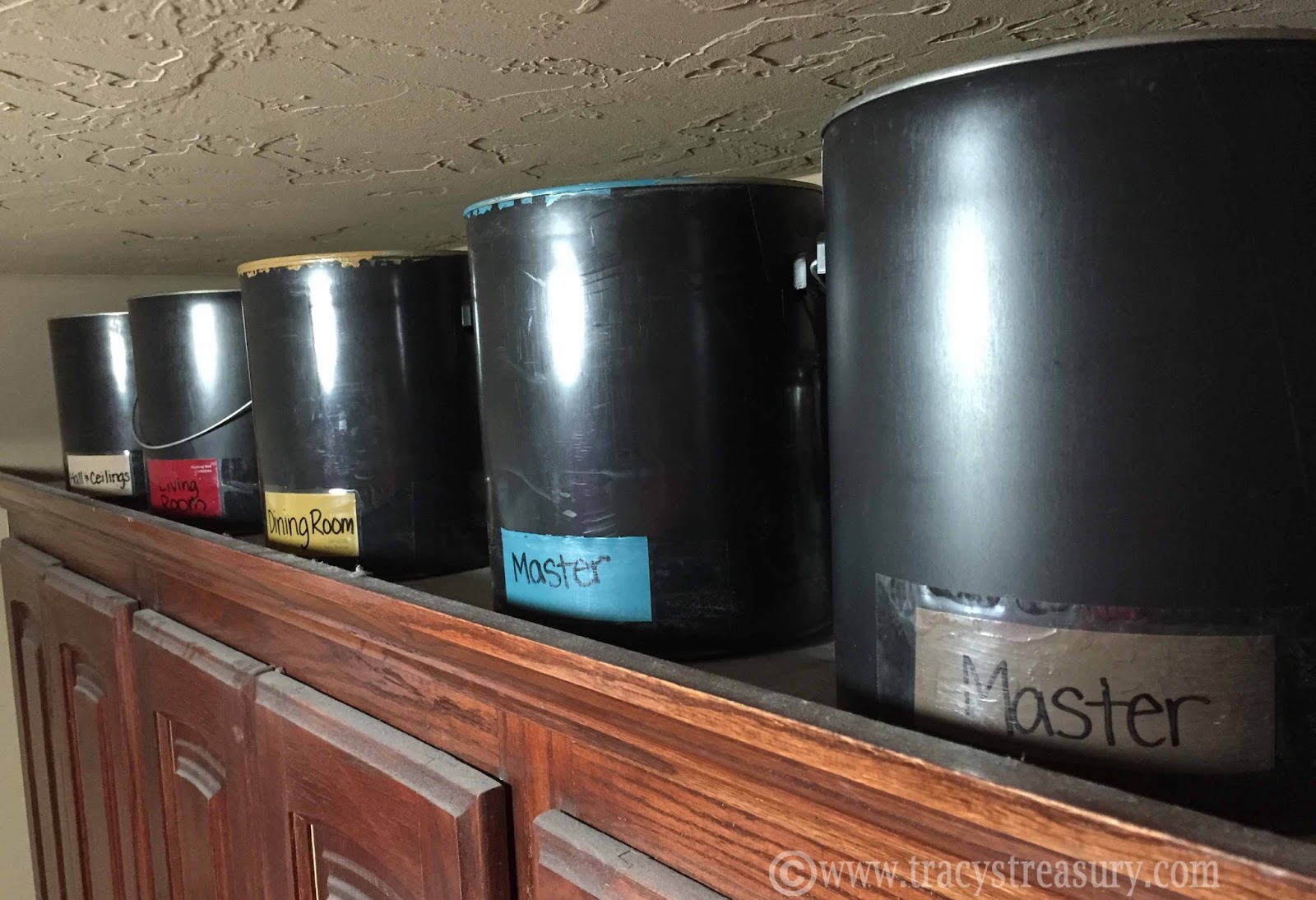 Tracy's Treasury Paint Bucket Storage Idea