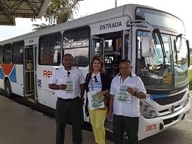Despoluir distribui material educativo no terminal de integração do Conjunto Soledade 1 maio amarelo 16 05 2019 1 5cdd57a0ecec4