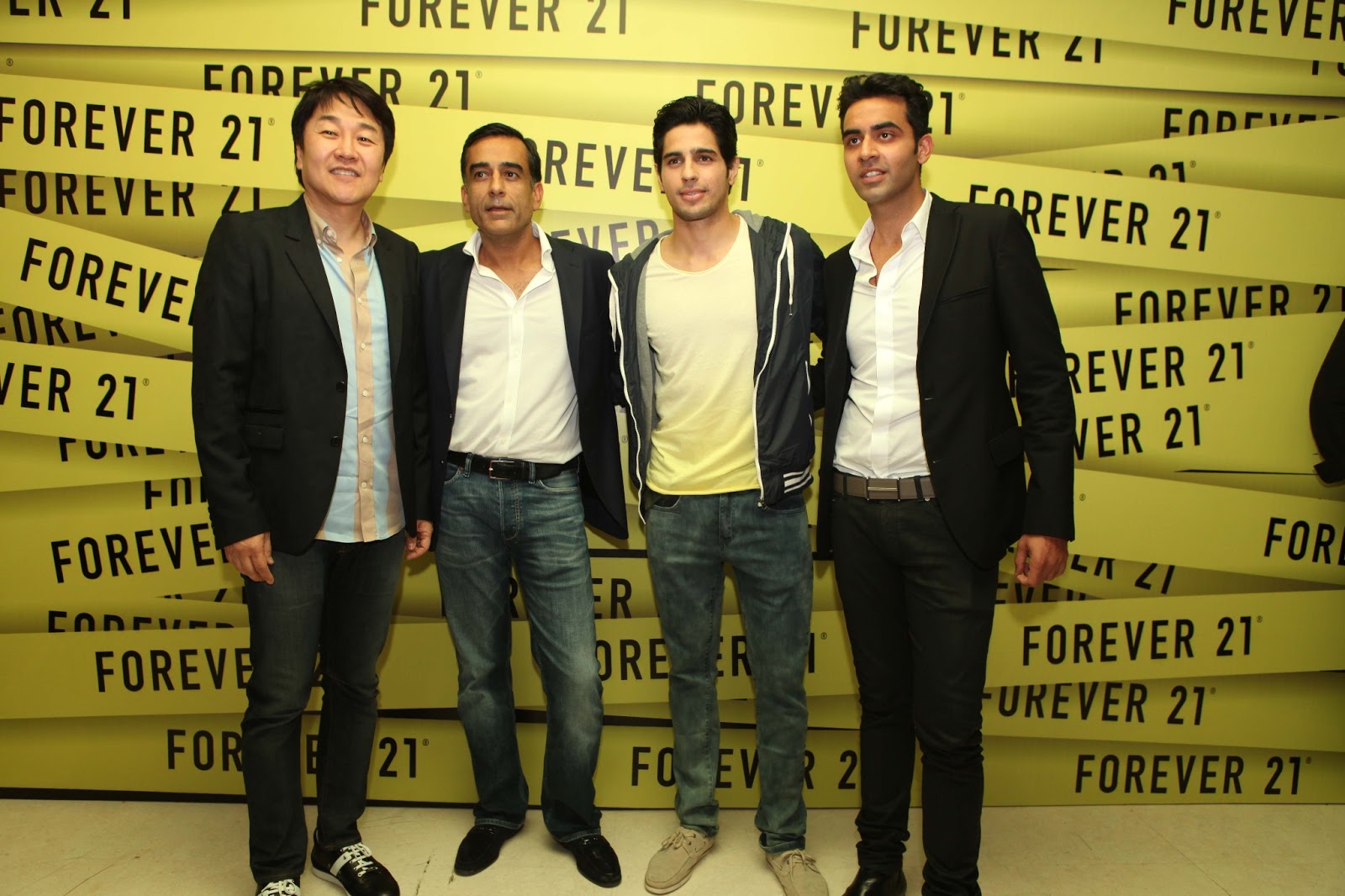 Forever 21 Launch - DLF Place, Saket | My Shopping Haul