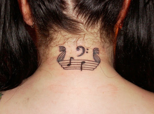 Música pescoço tatuagem idéia para as mulheres