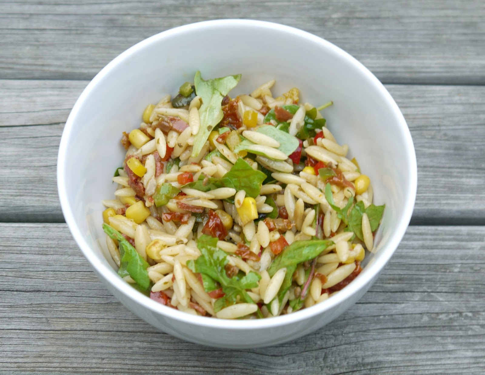 Kritharaki-Salat mit Paprika