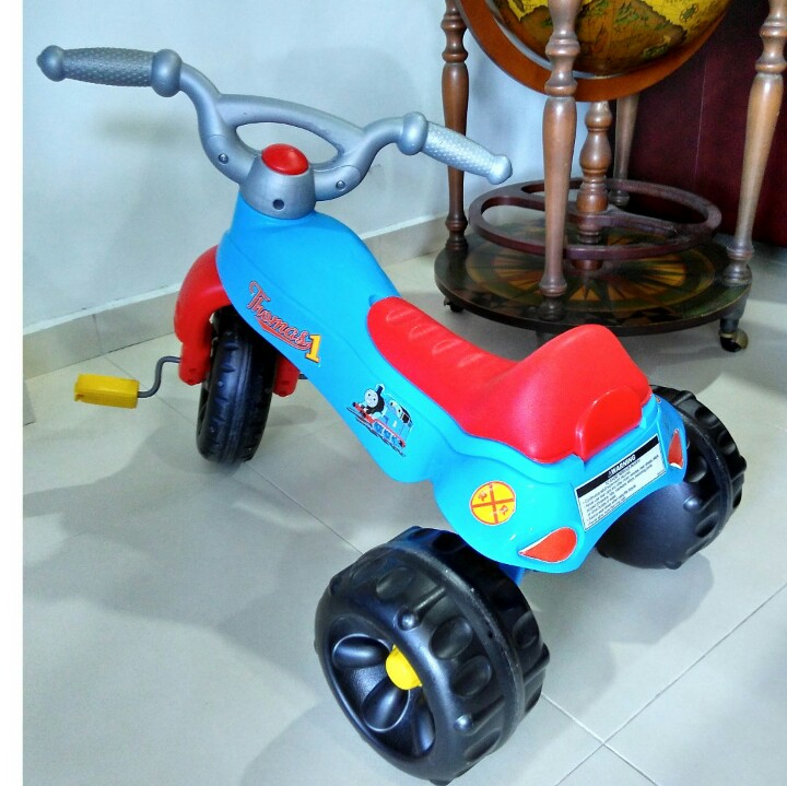 MYBUNDLETOYS2 FISHER PRICE Thomas The Train Tough Trike