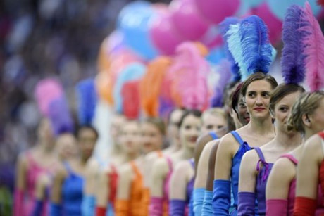 Thong diep y nghia trong Le khai mac EURO 2016 - Anh 9