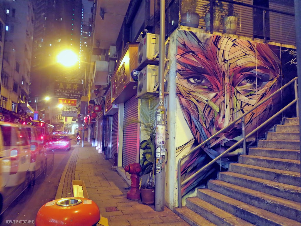 Our friend Hopare is back on the streets of Hong-Kong where he just finished working on a brand new piece.