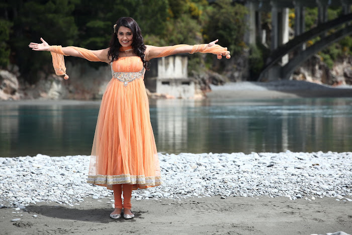 sarah jane dias spicy hq unseen pics