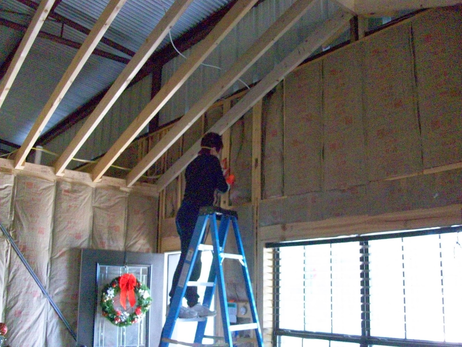 Barndominium Insulation Continues