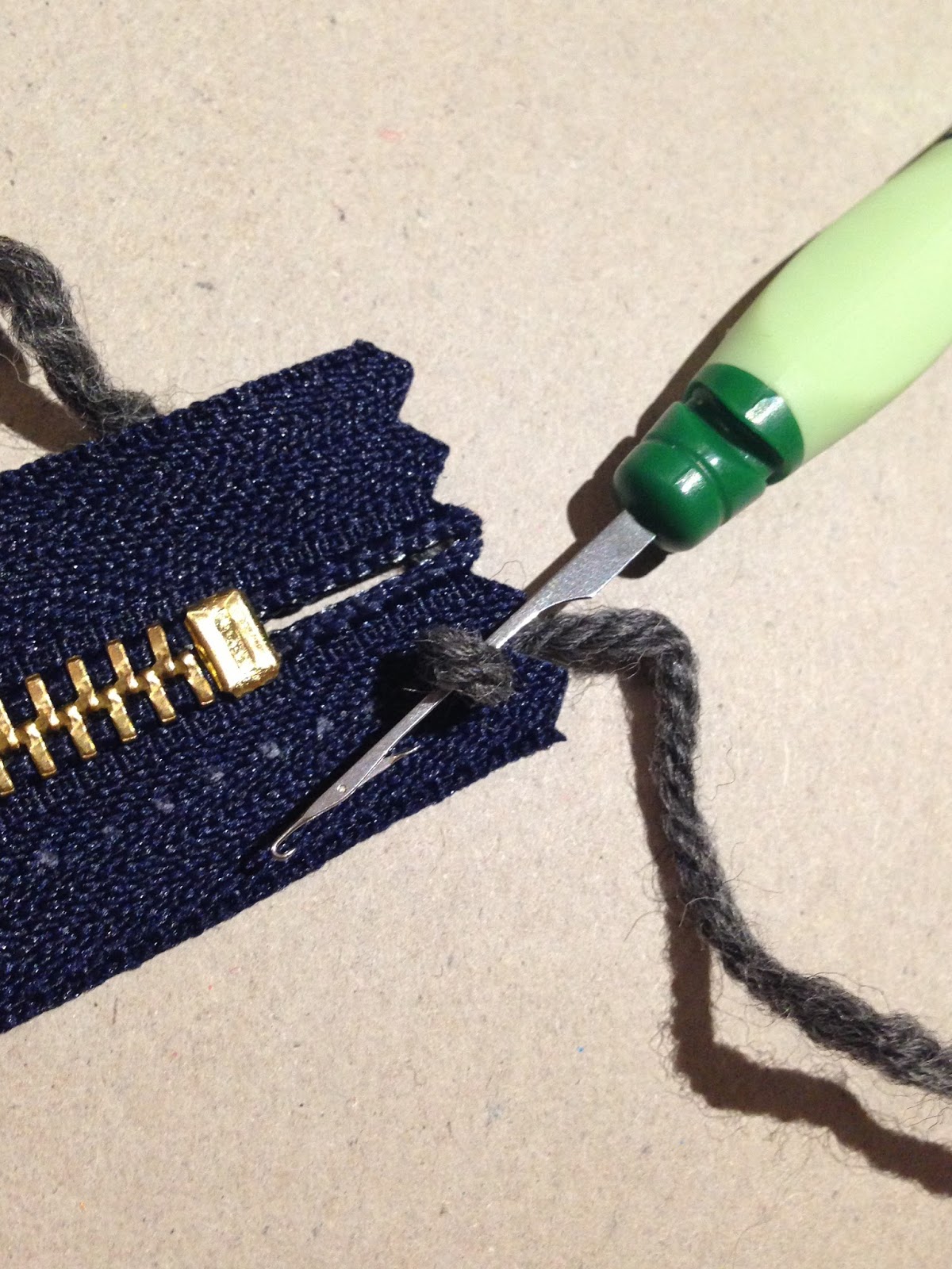 Using the Knit Picker 