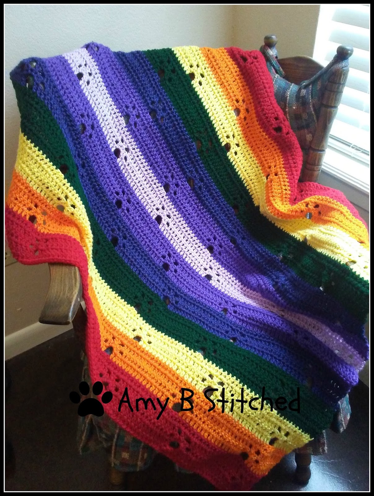Meandering Paw Prints over the Rainbow Bridge Afghan FREE Crochet pattern