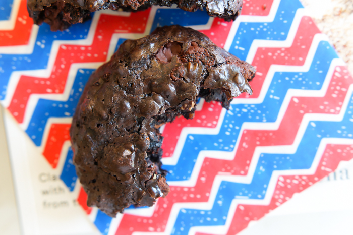 Flourless Spiced Chocolate Cookies | the best gluten-free cookies I've ever eaten ♥ bakeat350.net