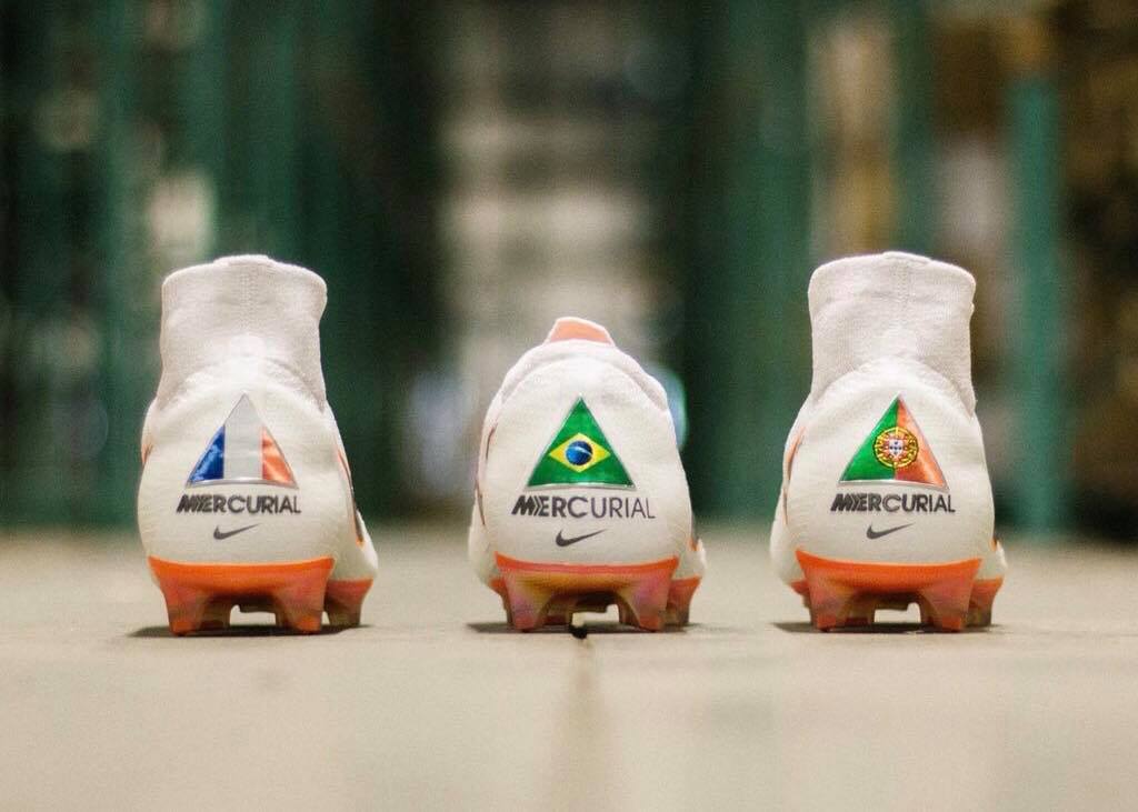 Puntero Cita Arrestar Nike World Cup Boots Now Available to Buy with Flag Detail - Footy Headlines