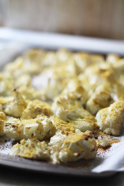 Cheesy Roasted Cauliflower via @labride