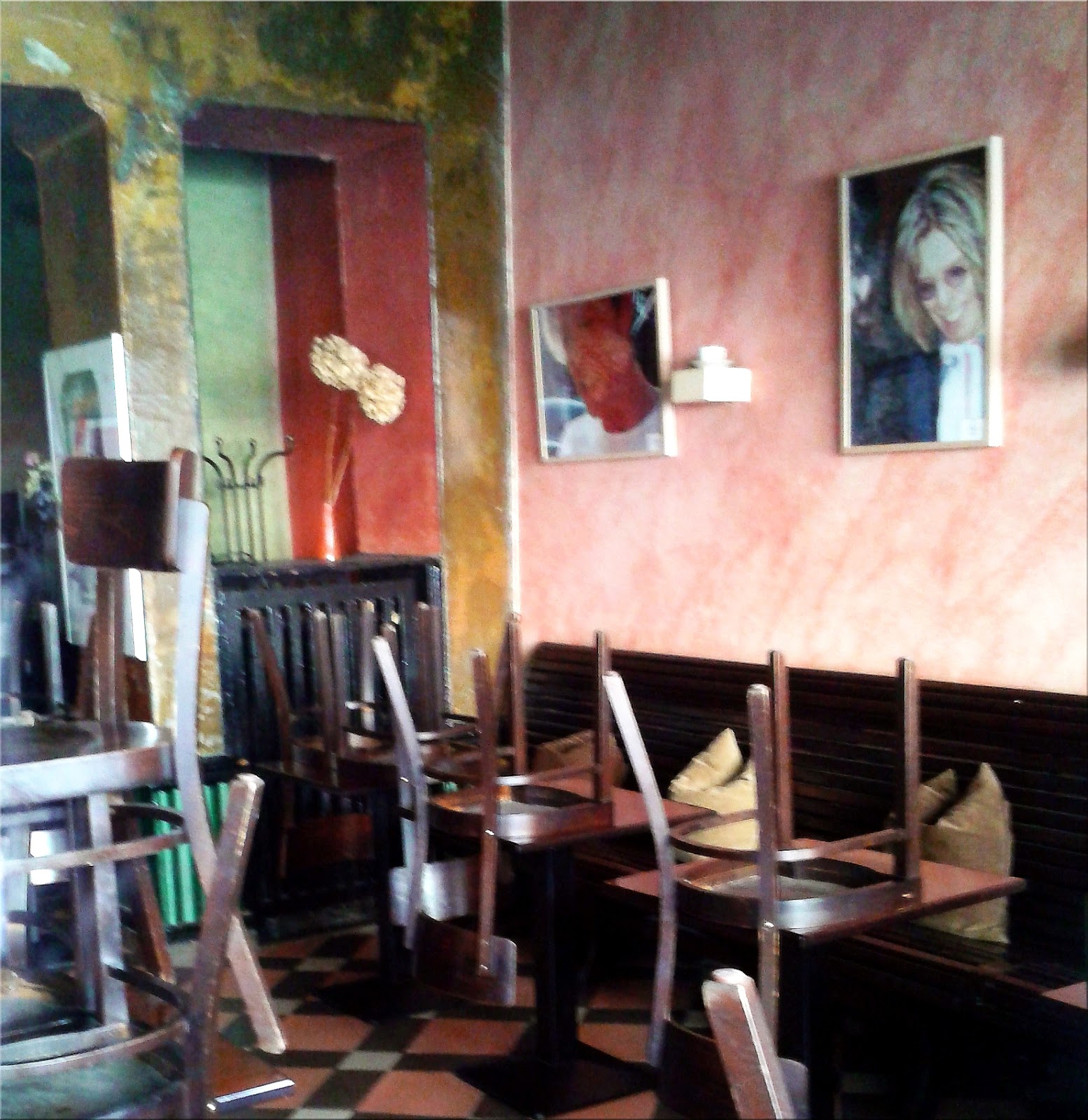 Ma H Lt Sich In Diesem Kopf Die Welt Hauptstadterkundungen David