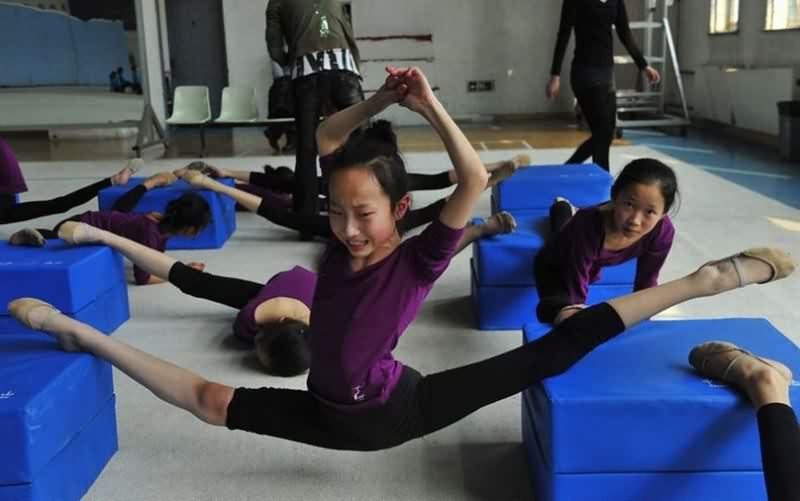 Chinese kids training in Gymnastics Brutal Training Pics