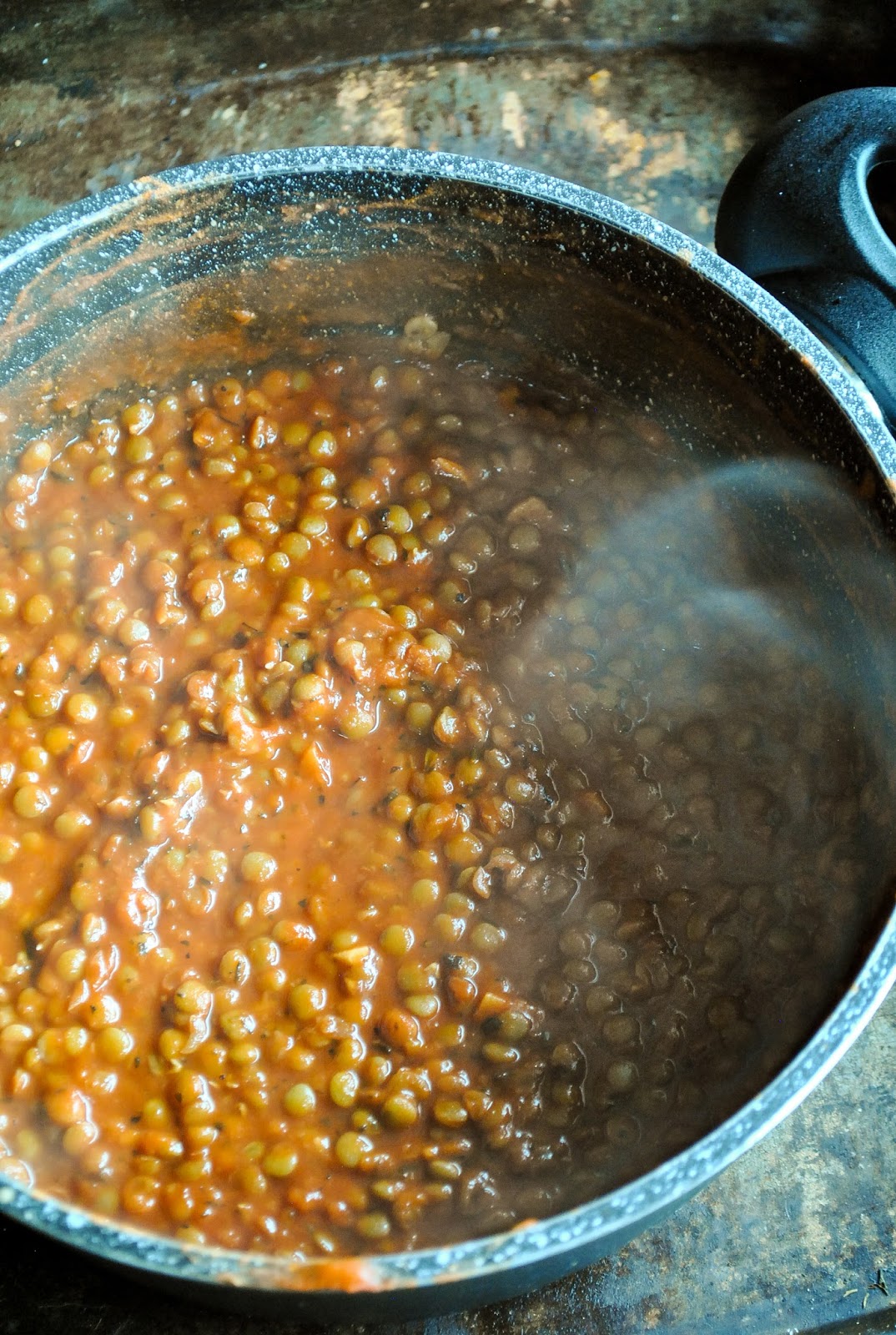 Lentil Bolognese with black bean spaghetti VeganSandra