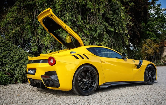 フェラーリF12tdf 中古