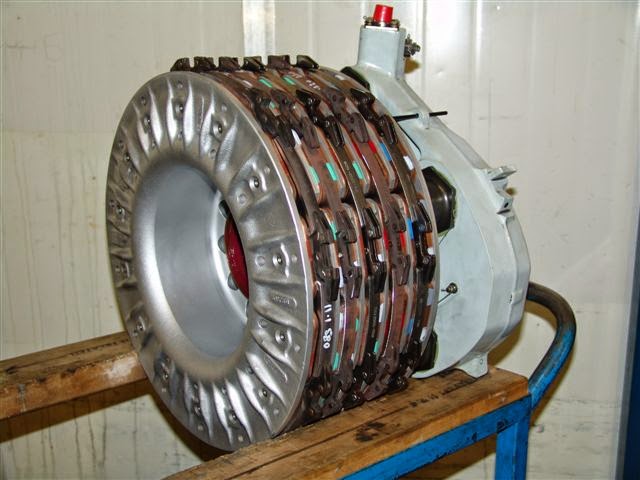 Ask An Aircraft Mechanic: Carbon Brakes or Metallic Brakes: What is the