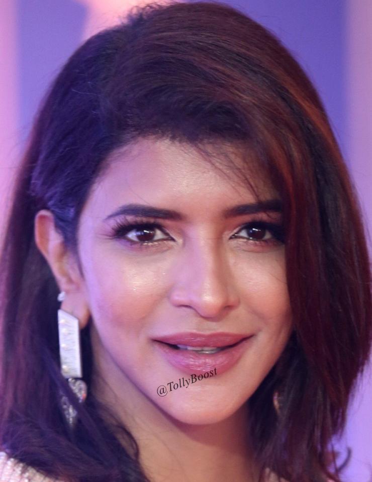 Indian Beautiful Girl Manchu Lakshmi Long Hair Smiling Face Close