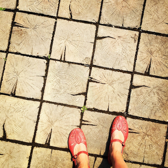 beautiful floor red shoes beautiful floor red shoes
