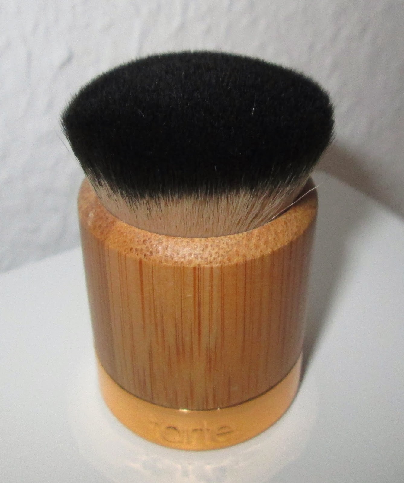 [Review] Tarte Airbuki Bamboo Powder Foundation Brush