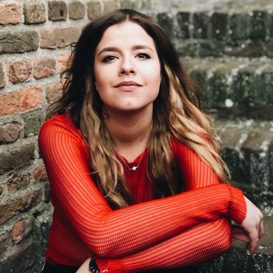 January 2019 Julia Fleur