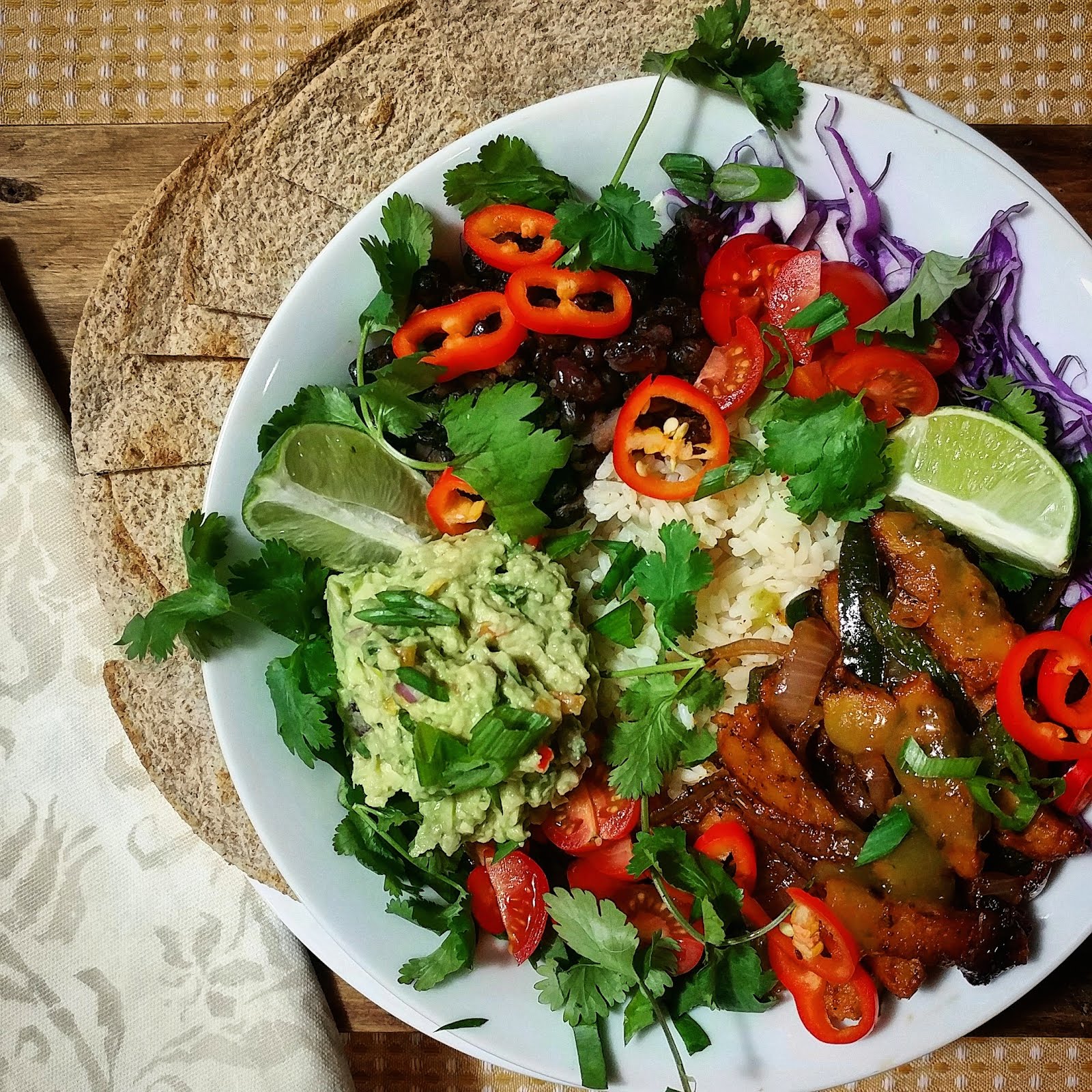 Albie Rock BOWLING BOWLS!!