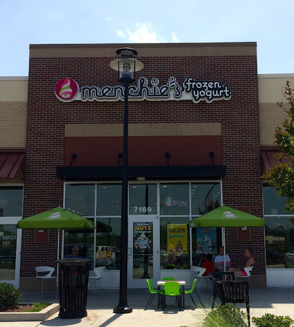 Menchie's Frozen Yogurt Review Cary, NC Blue Skies for Me Please