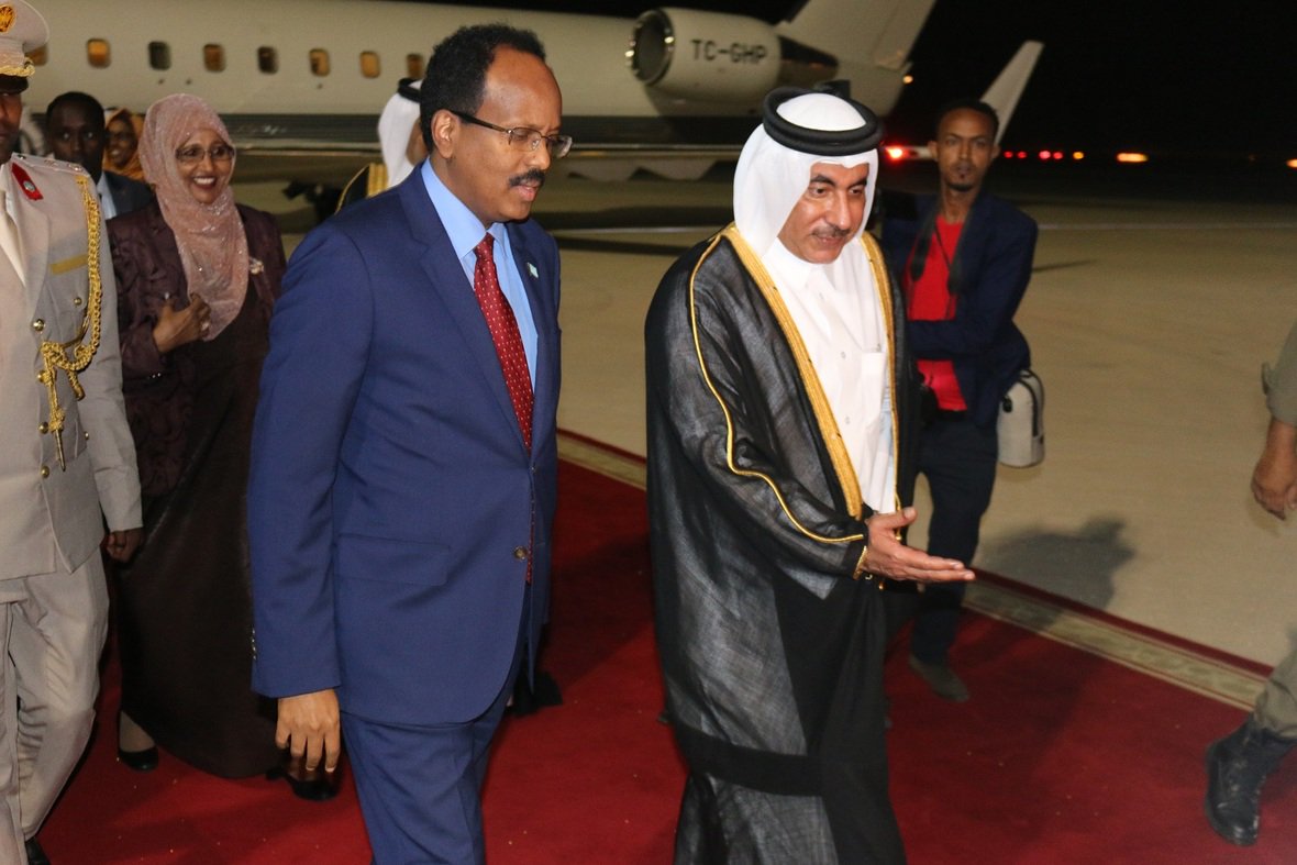 بالصور فخامة الرئيس الصومالي محمد عبدالله فرماجو يصل الدوحة عاصمة دولة قطر الشقيقة