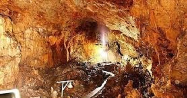 Το σπήλαιο του Διρού και ο μύθος του Κάτω Κόσμου