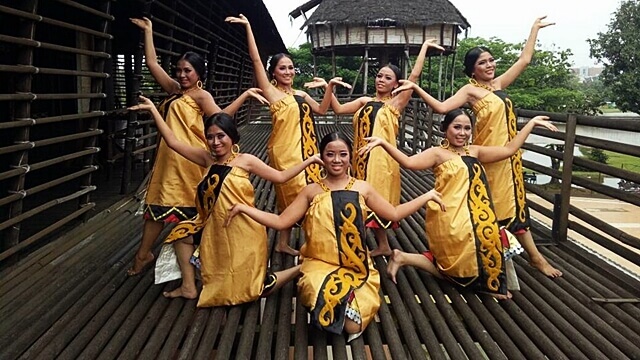 gadis dayak gadis dayak