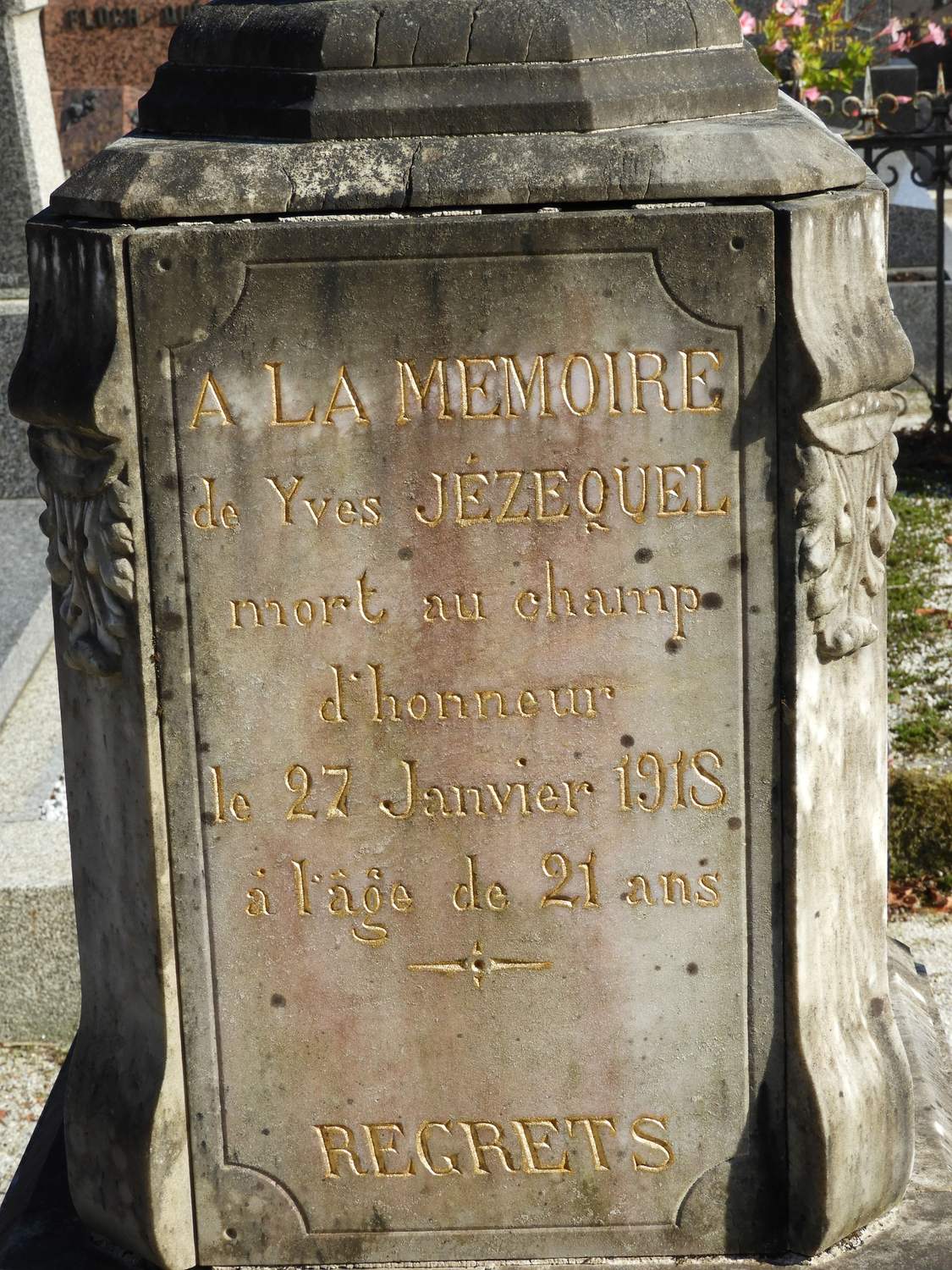 Cette tombe n'a pas changé en un siècle