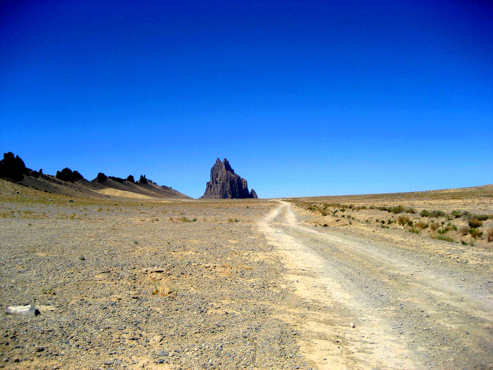 Living Rootless Tsé Bitʼaʼí Shiprock the Sacred and the Banal