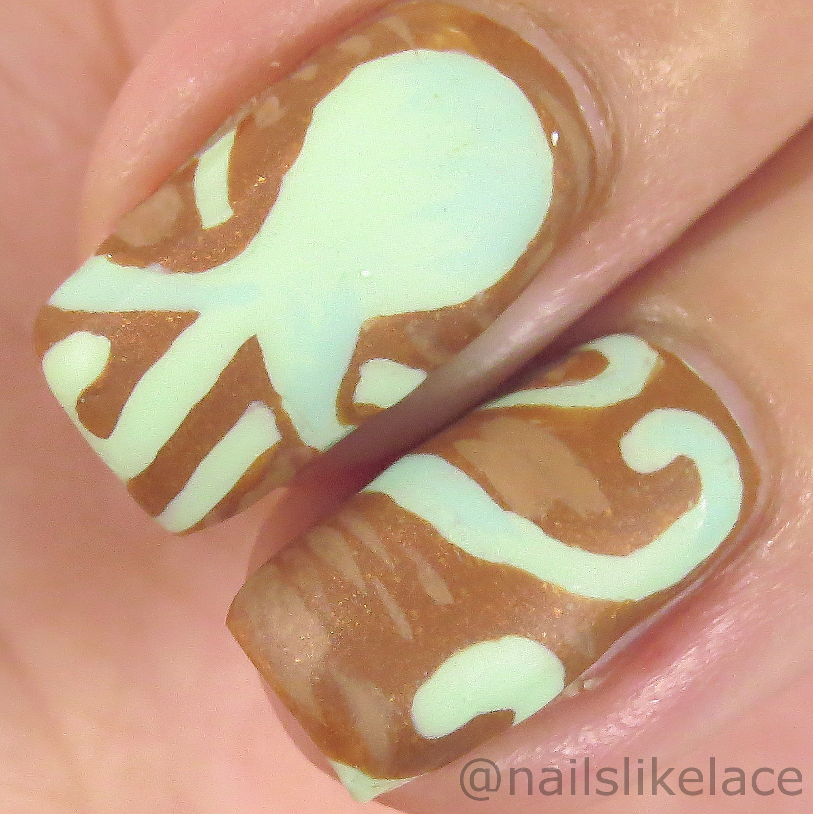 NailsLikeLace Mint Octopus and Wood Grain Nails