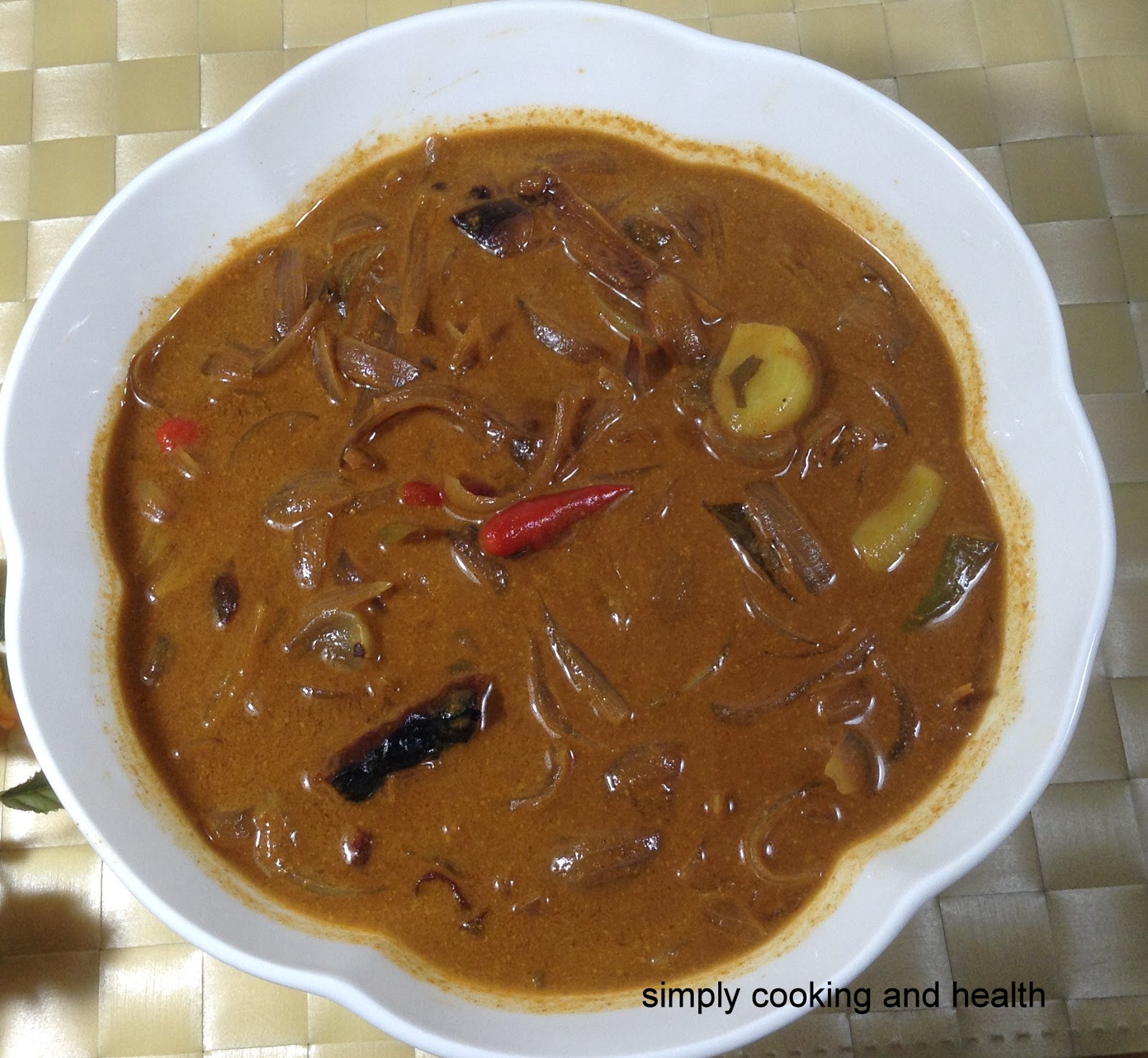 Simply Cooking and Health Healthy fried Onion gravy with coconut milk