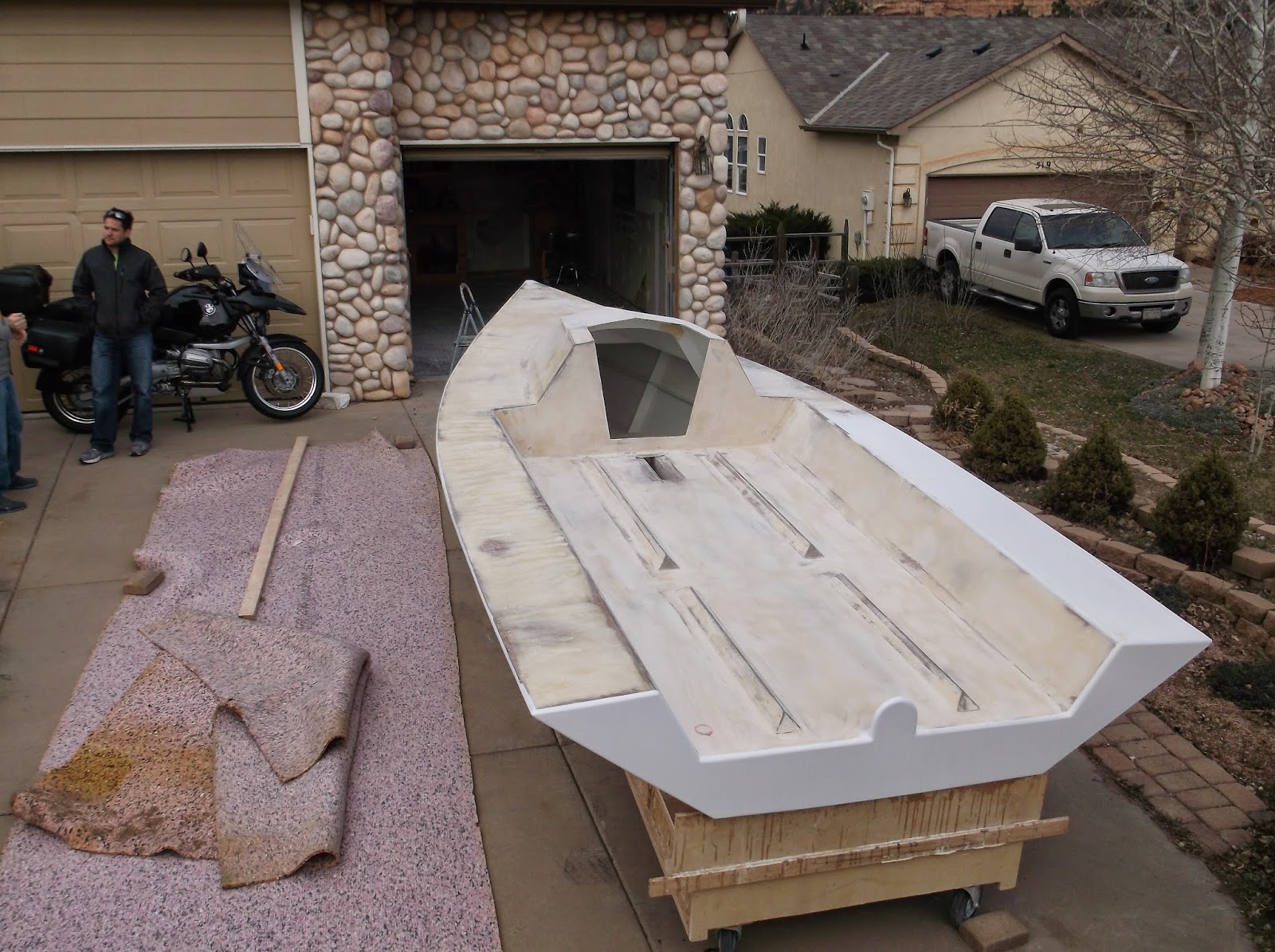 i550 #505 Sailboat build. TIME MACHINE: Bottoms up! or over?