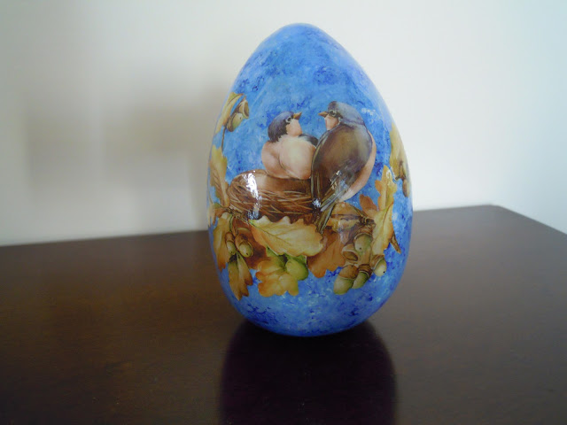 decorazione-effetto-lapislazzuli-su-uova-in-ceramica
