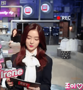 리버풀vs맨시티 앞두고 막간타임에 보는 어제자 런드리데이 아이린.gif | 인스티즈