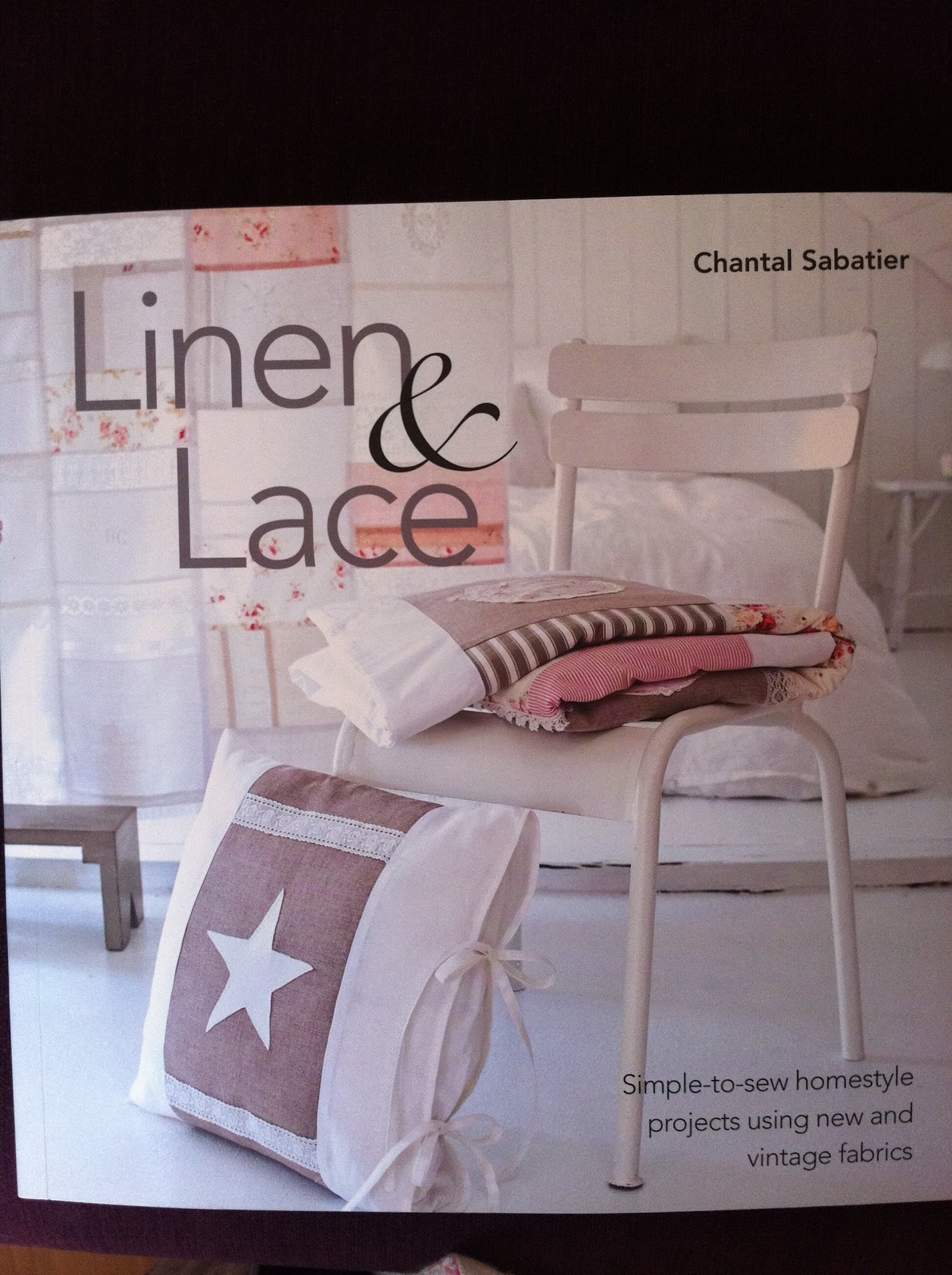 Tales of Mrs H: My favourite book : Linen and Lace