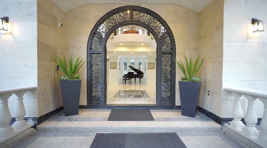 58 Interior Design Photos vs. 13988 34 Ave, Surrey, BC Luxury Mansion Tour
