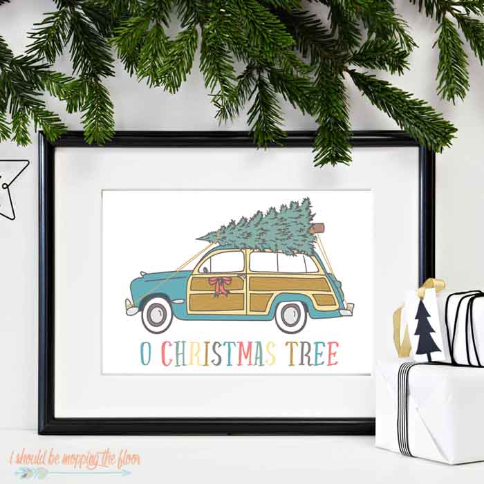 Free Printable Christmas Tree Car | Download this fun and free vintage holiday printable instantly at ishouldbemoppingthefloor.com