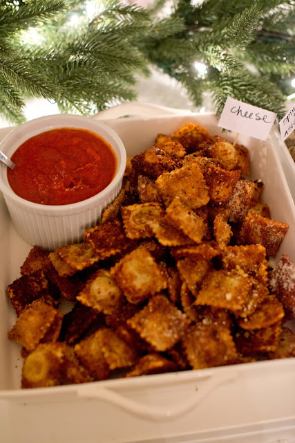 Fried Cheese Ravioli Recipe -- So delicious and a crowd pleaser at parties!