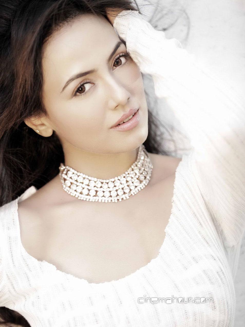 Photo Collection Sana Khan Is Super Hot