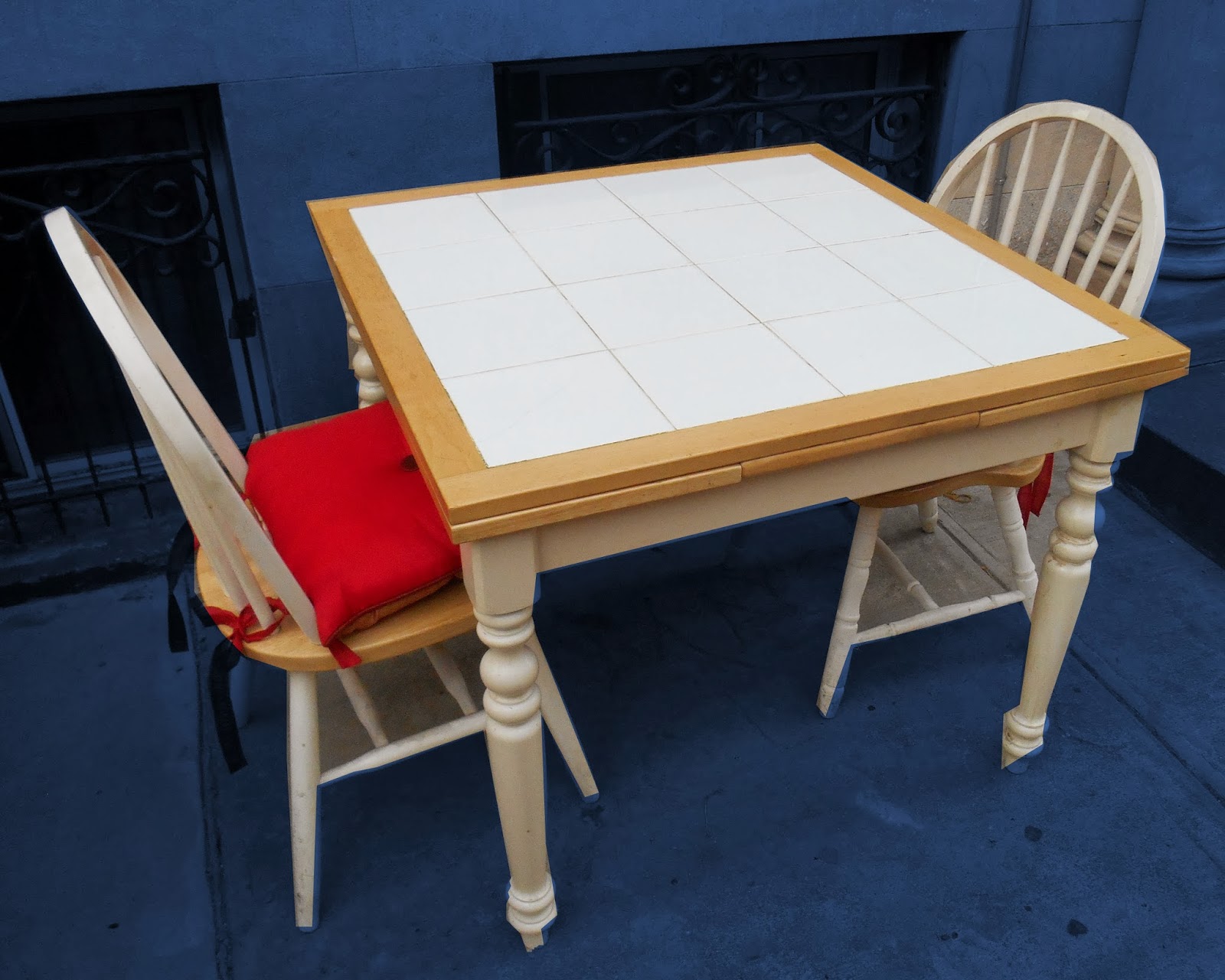 Uhuru Furniture & Collectibles TileTop Dining Table w/SelfStoring