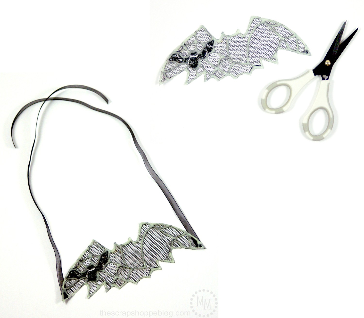halloween bat necklace
