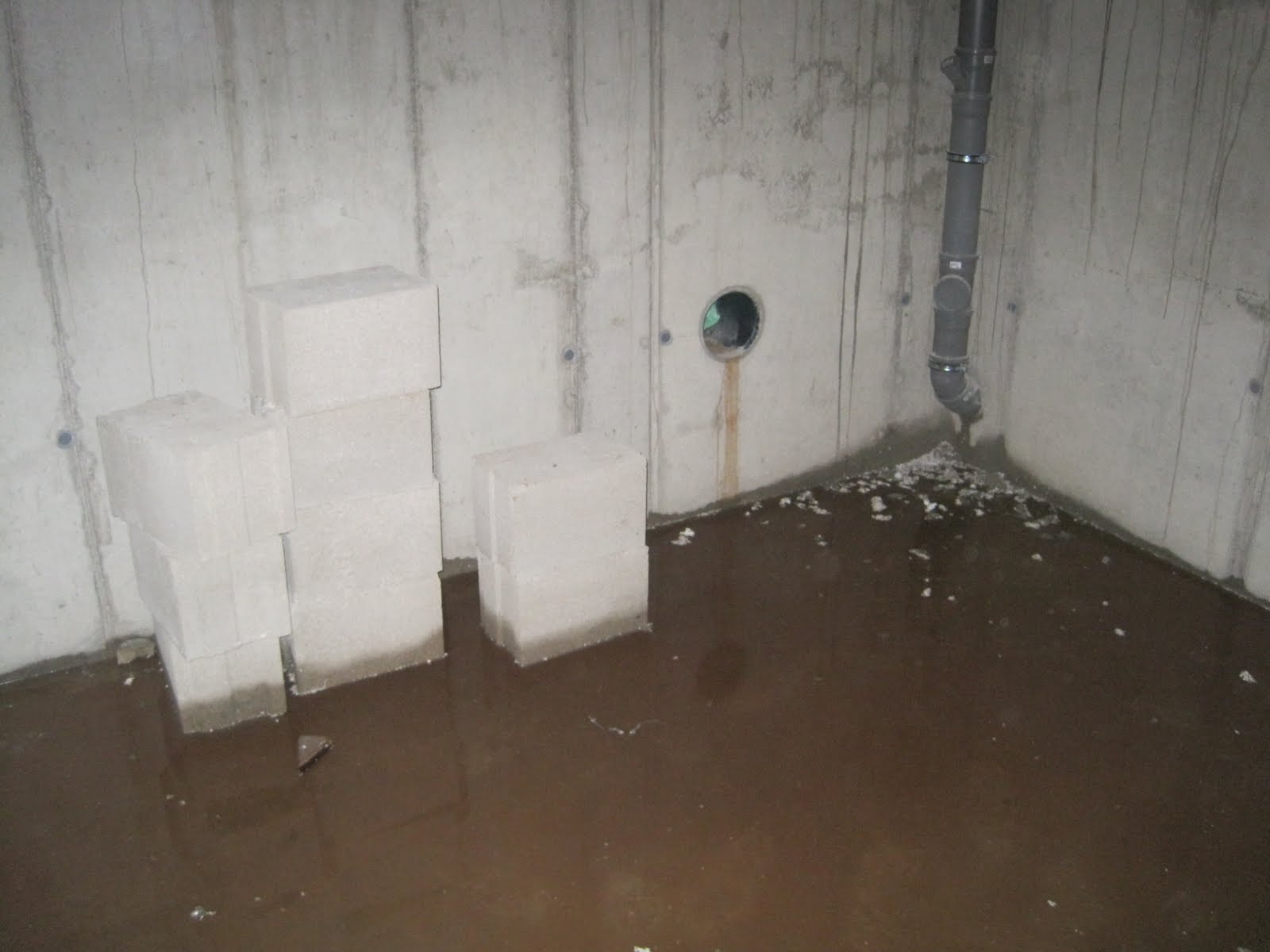 Das Noriplana Bautagebuch Problem gelöst Wasser im Keller