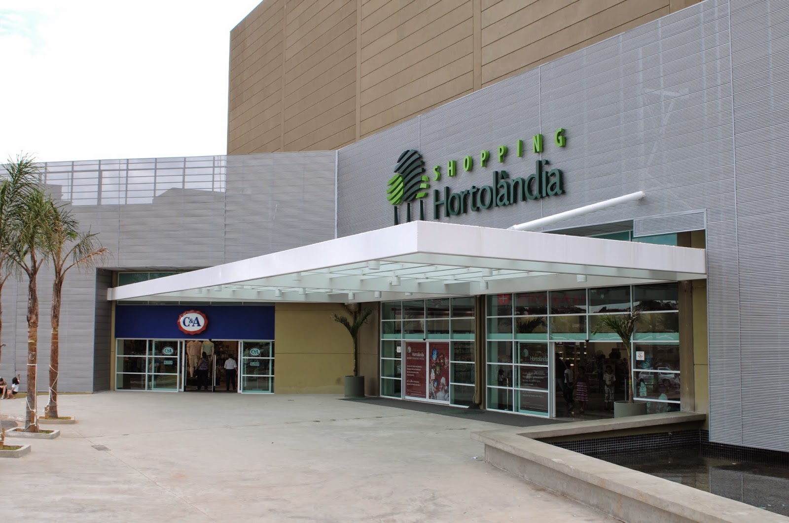 SHOPPING HORTOLÂNDIA LANÇA PROMOÇÃO PÁSCOA DE OFERTAS Panorama de